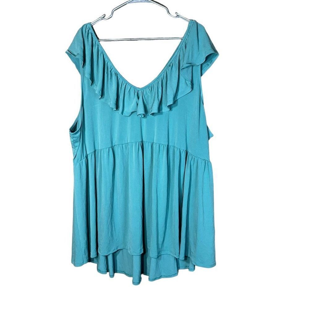 ‎Torrid V Neck Ruffle Babydoll Tank Size 5